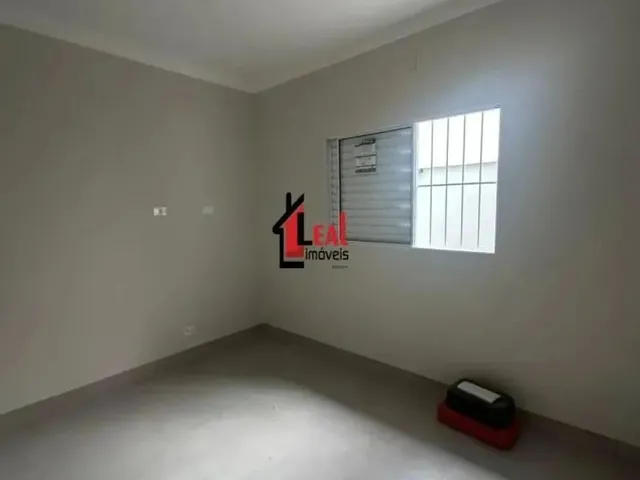 Imagem 2: Casa para Venda em Presidente Prudente, Estoril, 2 Dormitórios, 1 Suíte, 2 Banheiros, 2