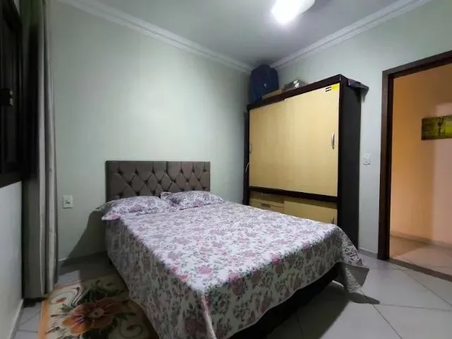 Imagem 6: Casa Sítio 3 Dorm Amplo Terreno Perto do Centro da Cidade em Bairro Tranquilo e Familiar