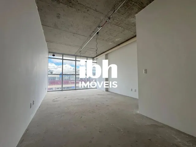 Imagem: Sala com 30M² e 1 Vaga de Garagem para