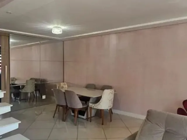 Imagem: A casa possui 3 Dormitórios, 2 Suítes, 4 Banheiros, 4