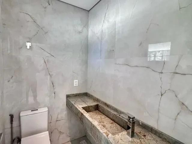 Imagem 16: Azur Condomínio Lago Centro Eusébio - Casa Duplex Nascente com 4 Suítes a Venda