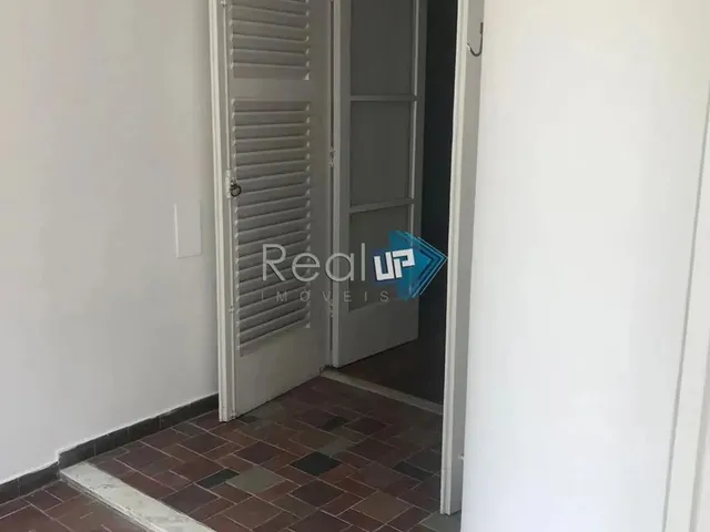 Imagem 8: Apartamento com 3 Quartos em Copacabana