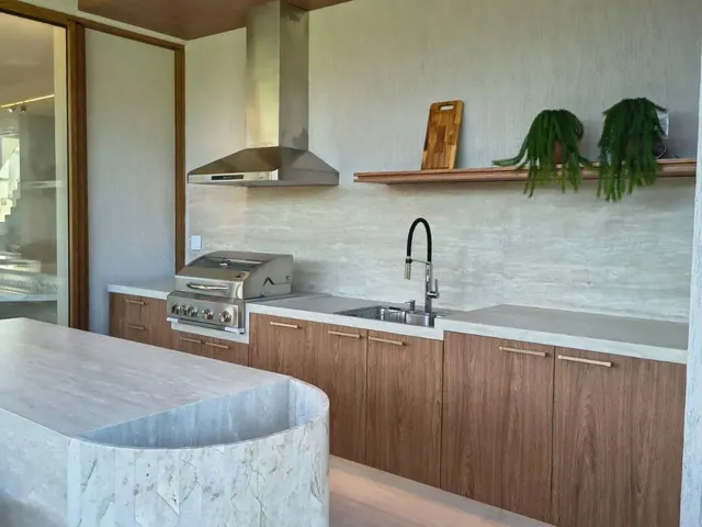 Imagem 3: Casa Duplex Mobiliada com 370M² na Cidadealpha - Ceará 1