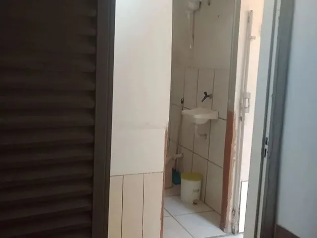 Imagem 5: Alugo Quarto com Mobília