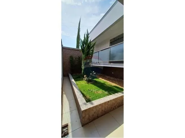 Imagem: Casa Três Quartos com Suite com Varanda