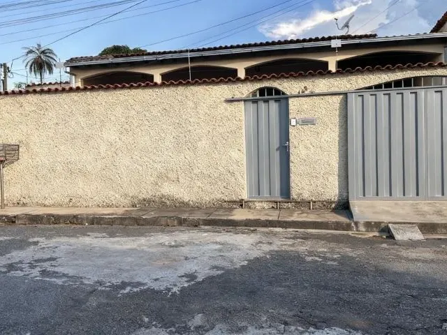 Imagem: Casa 3 Quartos (1 Suíte) 300M² Terreno