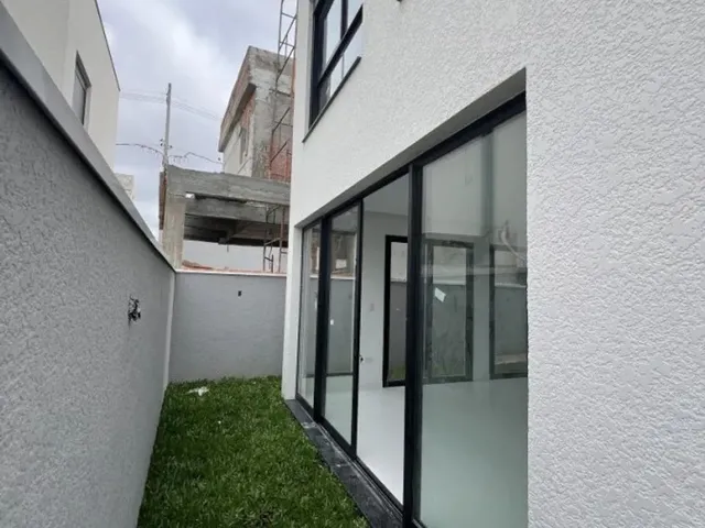 Imagem 9: Sobrado para Venda em Curitiba, santa Cândida, 3 Dormitórios, 3 Suítes, 4 Banheiros, 3