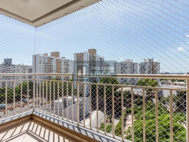 Imagem 10: Apartamento Semimobiliado de 3 Dormitórios e 2 Vagas de Garagem no Bairro Passo da Areia