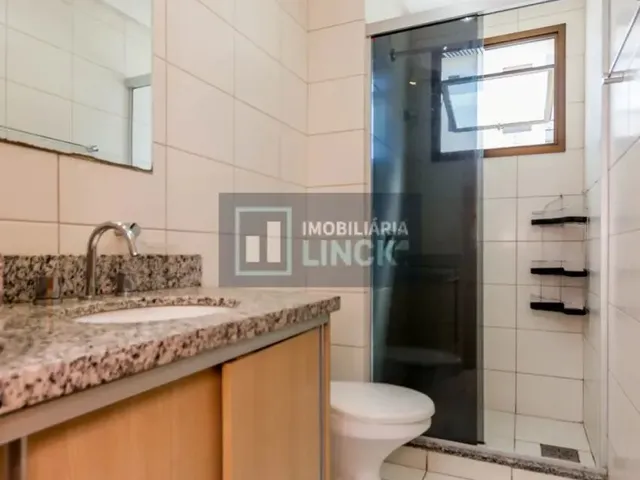 Imagem 5: Apartamento Semimobiliado de 3 Dormitórios e 2 Vagas de Garagem no Bairro Passo da Areia