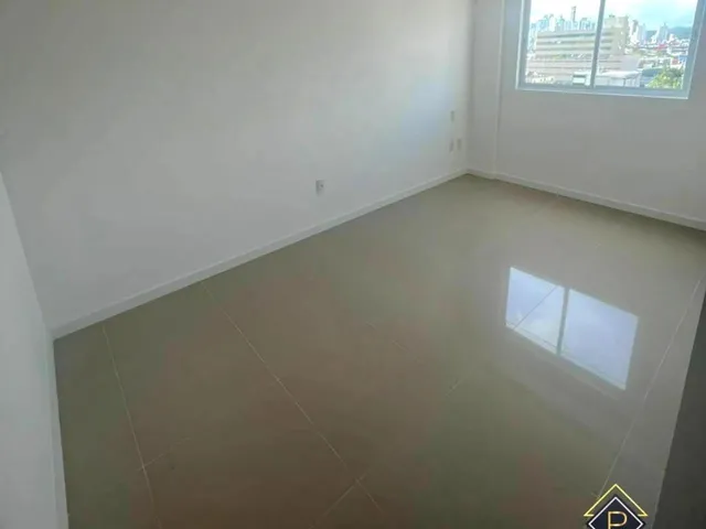 Imagem 2: Apartamento 2 Quartos para Venda em Balneário Camboriú, Centro, 2 Dormitórios, 1