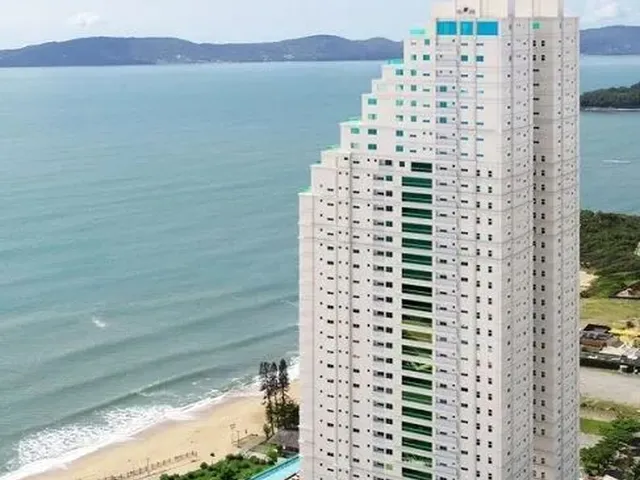 Imagem 1: Apartamento 4 Dormitórios para Venda em Itapema - Sc