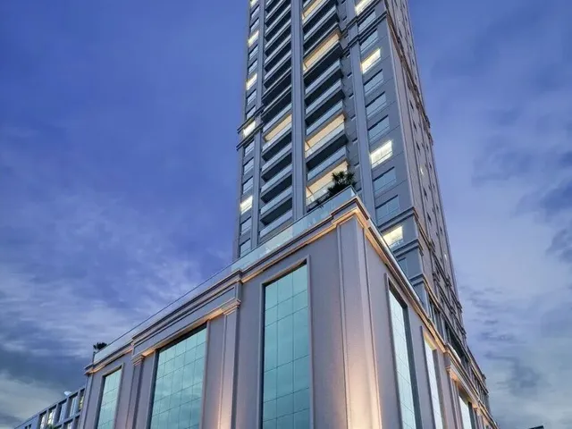 Imagem 1: Apartamento 4 Dormitórios para Venda em Itapema - Sc