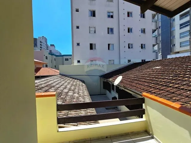 Imagem 7: Apenas 230M do Mar no Gravatá - Casa Ampla com Edícula e 7 Quartos Ideal para Moradia