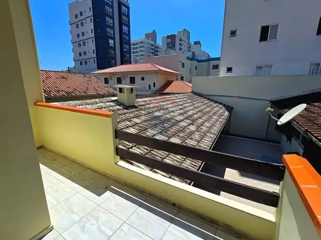Imagem 13: Apenas 230M do Mar no Gravatá - Casa Ampla com Edícula e 7 Quartos Ideal para Moradia