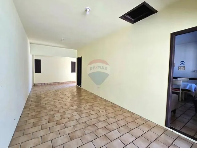 Imagem 16: Apenas 230M do Mar no Gravatá - Casa Ampla com Edícula e 7 Quartos Ideal para Moradia