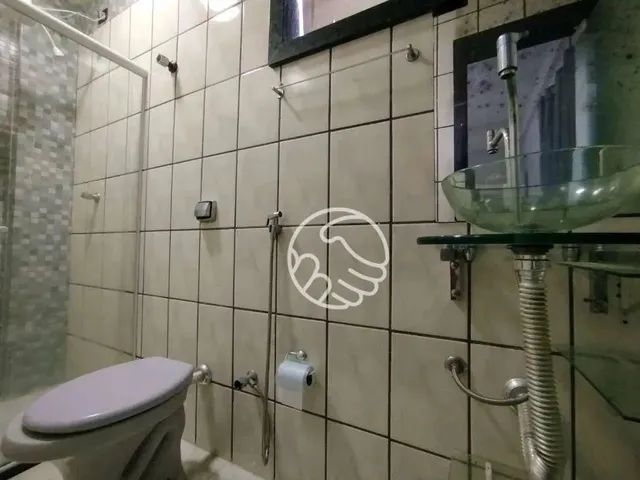 Imagem 4: Casa À Venda com 4 Quartos no São Judas Tadeu em Guarapari/Es É nas Imobiliárias