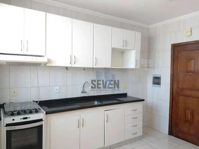 Imagem: O apartamento possui 3 Dormitórios, 2 Banheiros, 74m² de
