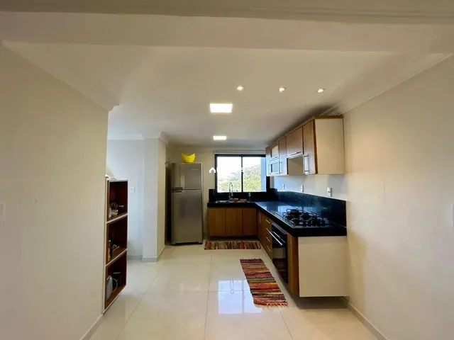 Imagem 4: Belíssimo Apartamento de 4 Quartos, 2 Suites, 2 Vagas, Pé na Areia da Praia Da