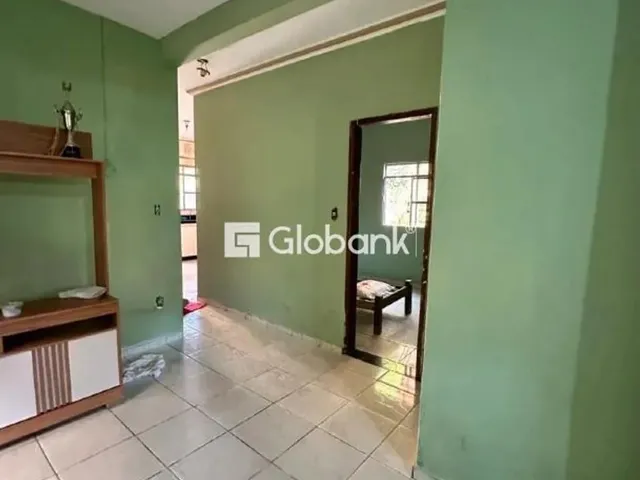Imagem 10: Casa À Venda em Carmelo, Montes Claros 3 Quartos, Quintal e Área de Serviço