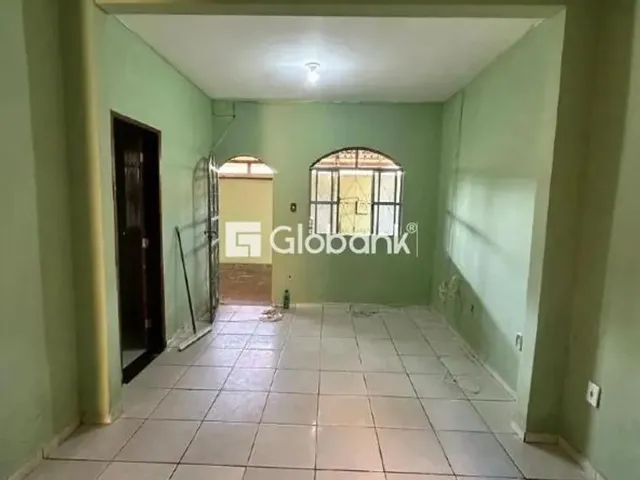 Imagem 13: Casa À Venda em Carmelo, Montes Claros 3 Quartos, Quintal e Área de Serviço