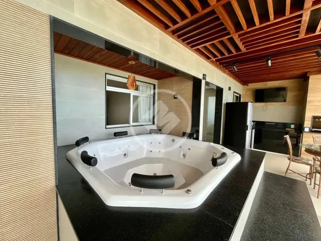 Imagem 15: Apartamento de Frente para o Mar, com 5 Quartos , 3 Suítes, Área de Lazer Privativa Com