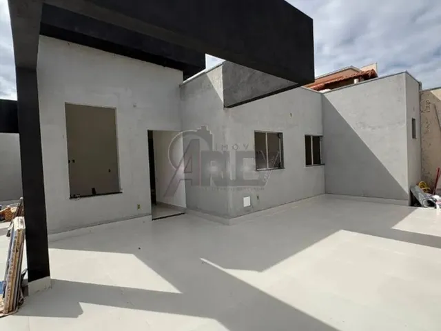 Imagem: Casa de Esquina no Bairro Alcides Rabelo