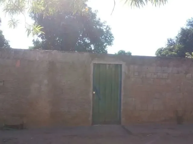 Imagem: Vende-Se Casa em Januária