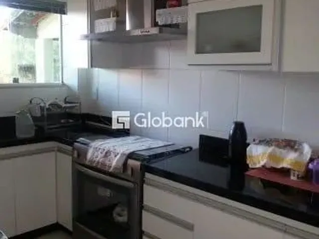 Imagem 6: Casa Sobreposta Superior.3 Quartos com 2 Vagas em Ibituruna, Montes Claros Financiamento