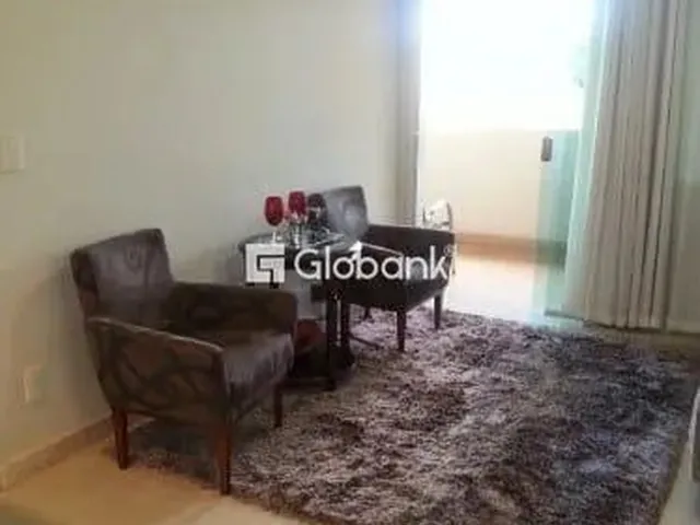 Imagem 4: Casa Sobreposta Superior.3 Quartos com 2 Vagas em Ibituruna, Montes Claros Financiamento