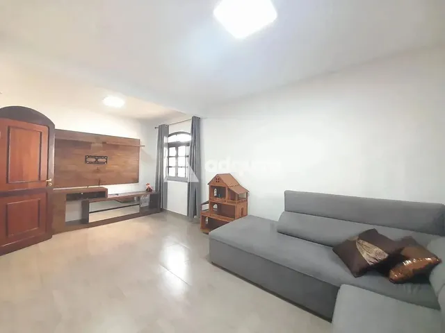 Imagem 16: Casa Térrea, Semimobiliada com Sala Comercial Independente Área Construída 245,70M²