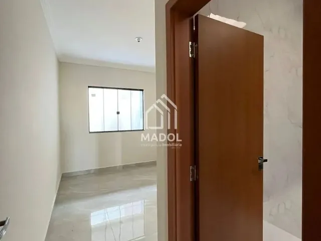 Imagem 14: Casa 3 Quartos, Sendo Uma Suite, Sala, Cozinha, Laje, Aprox. 80 M2 Construídos