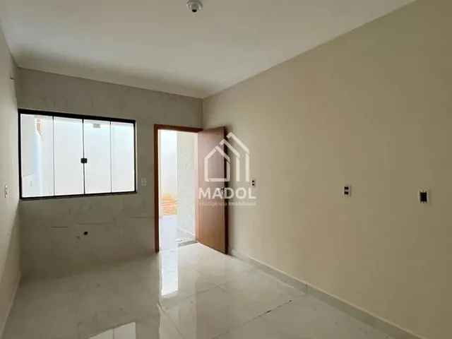 Imagem 3: Casa 3 Quartos, Sendo Uma Suite, Sala, Cozinha, Laje, Aprox. 80 M2 Construídos