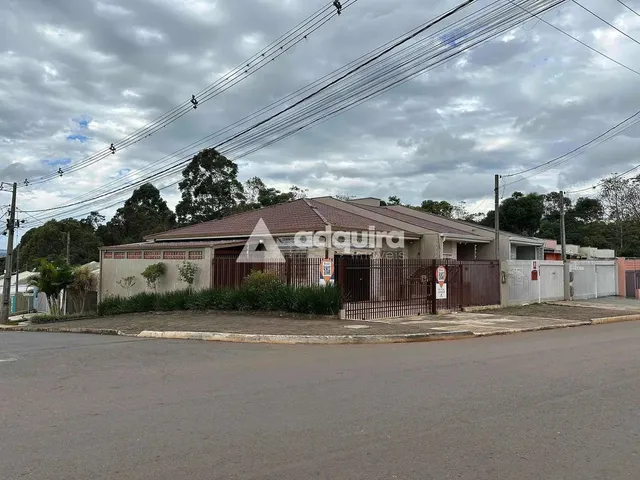 Imagem: Casa de Esquina com Sala Comercial - Jardim
