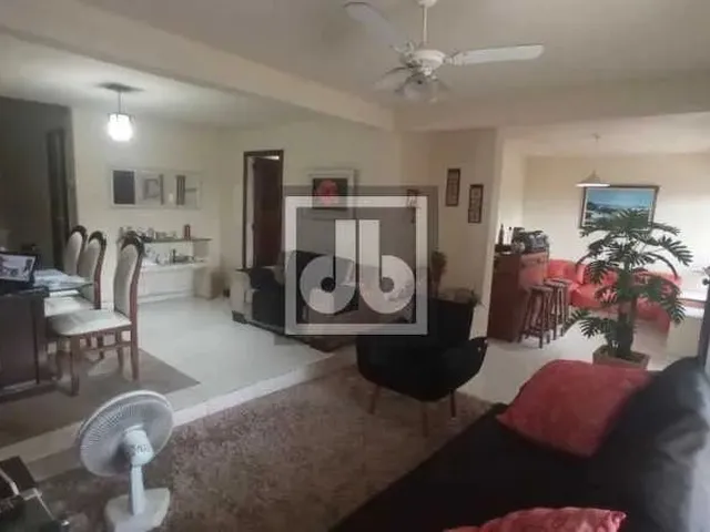 Imagem 7: Ilha do Governador - Freguesia - Casa Duplex - 4 Quartos - Varanda - Dependência Completa