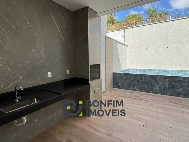 Imagem: Casa Nova com Piscina e Área Gourmet no