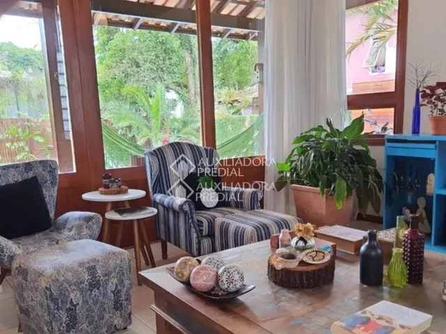 Imagem 14: Auxiliadora Predial Lagoa da Conceição Aluga Casa com 3 Dormitorios, Sendo Uma Suite