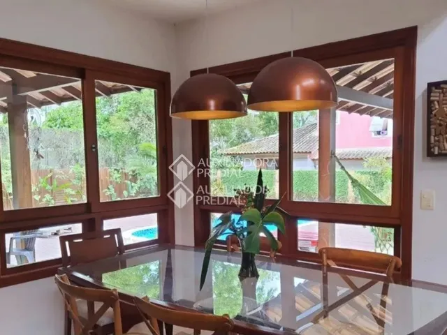 Imagem 12: Auxiliadora Predial Lagoa da Conceição Aluga Casa com 3 Dormitorios, Sendo Uma Suite