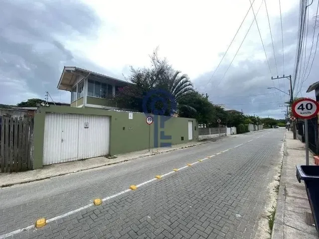 Imagem: Casa com 5 Dormitórios (Suítes) na Lagoa