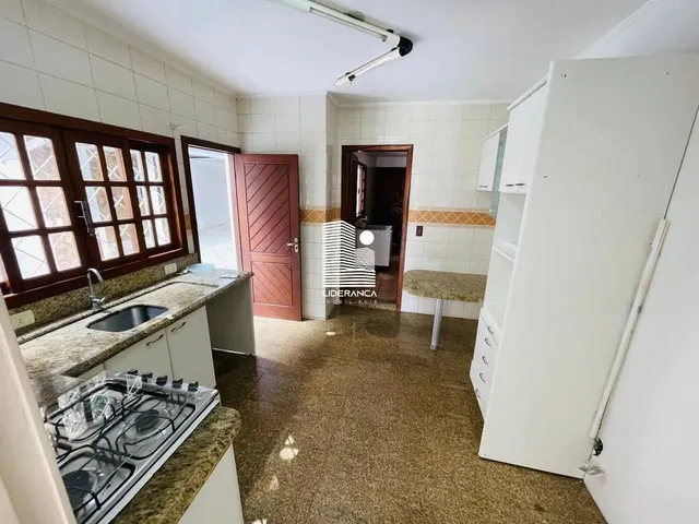Imagem 6: Casa, Córrego Grande, 06 Dormitórios/02 Suítes