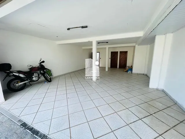 Imagem 4: Casa, Córrego Grande, 06 Dormitórios/02 Suítes