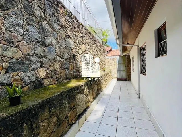 Imagem 14: Casa, Córrego Grande, 06 Dormitórios/02 Suítes