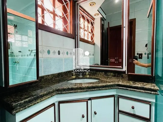 Imagem 3: Casa, Córrego Grande, 06 Dormitórios/02 Suítes