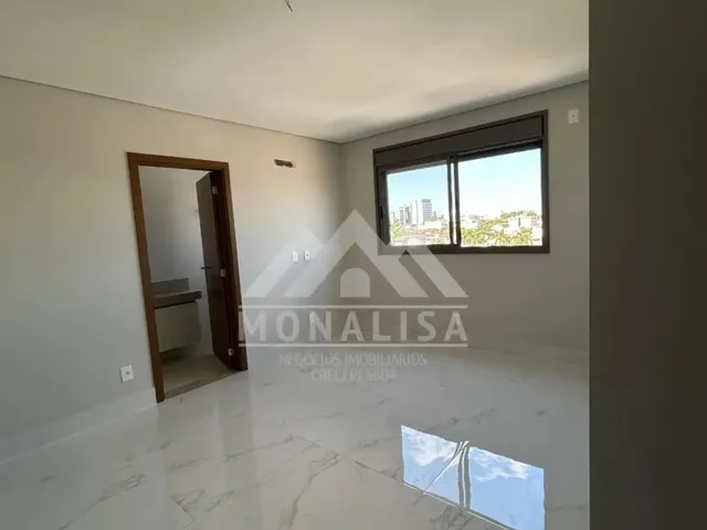 Imagem 8: Apartamento de Alto Luxo no Edifício Napoles