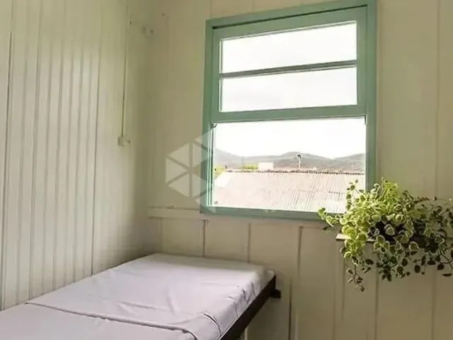 Imagem 2: Ampla Casa com 7 Quartos para Alugar na Lagoa da Conceição Florianópolis