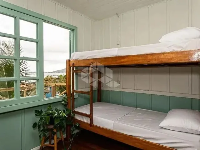 Imagem 5: Ampla Casa com 7 Quartos para Alugar na Lagoa da Conceição Florianópolis