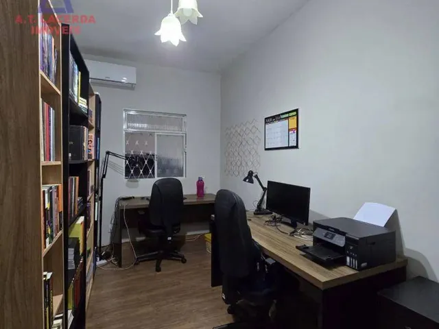 Imagem 10: Casa com 4 Quartos - Cândida Câmara