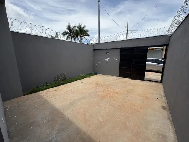 Imagem 13: Casa para Venda em Montes Claros, Interlagos, 3 Dormitórios, 1 Suíte, 2 Banheiros, 2