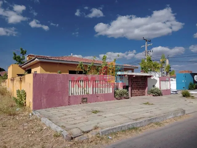 Imagem 2: Imóvel Comercial de Esquina - 10 Cômodos + 4 Banheiros - Nova Betânia (Mossoró/Rn