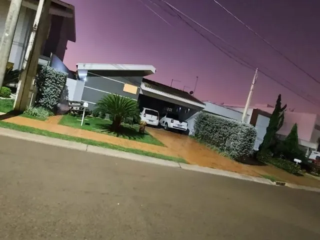 Imagem: Casa de Condomínio em Avenida Deputado