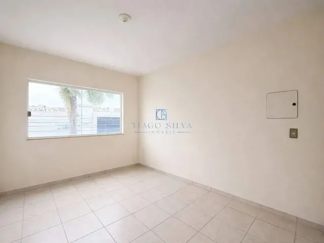 Imagem 3: Imóvel para Aluguel com 180 Metros Quadrados com 2 Quartos em Centro - Pouso Alegre - Mg